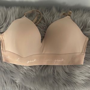 Wire less pink Bra 32 C